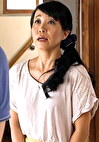 ミニスカ―トから覗く股間がエロい熟女･･･敏感になったカラダは快楽堕ちの本能丸出し中出しSEXにイキまくる！！