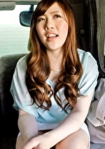 買い物帰りの31歳若妻さんをローカル深夜番組のアンケートと称してロケ車に誘い、Gカップ巨乳をモミしだくと･･･