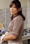 性欲旺盛な五十路熟女！旦那とのSEXでは満足出来ず台所でオナニー！満足できないカラダは禁断のエロスへと堕ちていく･･･