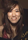 結婚1年目で冷めた家庭の人妻さんは人恋しさを求めてAV体験！スレンダー美人な若妻さんの女性器が吸い付き過ぎて、うっかり中出し！ごめんなさい。。