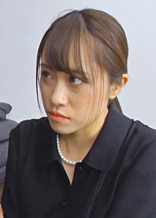 夫の1周忌に夫の弟に抱かれ喪服を脱ぎ遺影の前で熟れた女盛りのカラダを何度もイカされる美しい潮吹き未亡人！