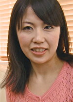 黒髪清楚系妻の初めての浮気はAV出演？！普段はオナニーだけで鎮めていた性欲が大爆発！大好きな玩具で身体をほぐして他人棒でイキまくり！