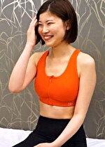 トレーニング中の若妻さんをナンパしてお悩み相談！？Eカップ乳のキレイになりたい若妻さんは恥ずかしがりながらも快楽に堕ち中出しSEXに溺れる！