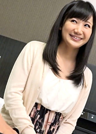 街で見かけた清楚系黒髪奥様をナンパしてホテルに誘い疑似不倫体験！？旦那とご無沙汰の奥様は快楽堕ち！旦那を裏切る背徳行為に本能丸出し中イキSEX！