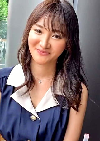 寂しがり屋の清楚美人をモデルテイでラブホに誘う！スレンダーボディながら下着撮影であらわになる超桃尻！！カラダをビクビクさせてイキまくるハメ撮りSEX！