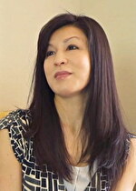 【素人・人妻】大好きな自慢のママが浮気をカミングアウト！男好きキラキラ熟女ママが娘の制止を振り切って快楽に溺れていく変態中出しSEX！