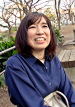 【素人・熟女】シックな雰囲気に包まれた可愛い系熟女さん！見た目と裏腹に好きもの変態熟女！若さと美容の為にAV出演のリアルで生々しい痴態をさらけ出す本番SEX！