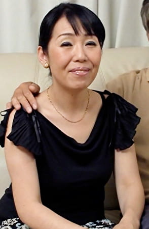 結婚27年目、五十路の熟年夫婦が奥さんのお尻自慢でAV出演！？カメラの前で電マ＆バイブで絶頂イキ！長年連れ添った信頼の濃厚快楽SEX！