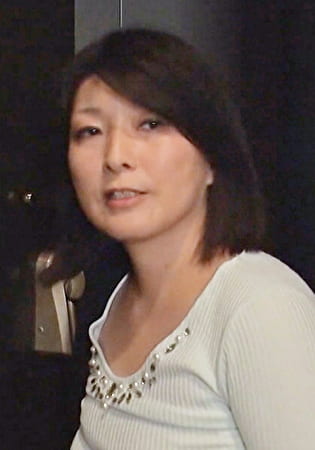 娘の旦那に迫られて･･･「お義母さんとしたかったんだ！」娘への罪悪感から抗うもカラダは正直に濡れてしまう熟女が官能の世界にイキ果てる！