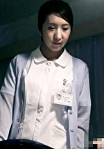 深夜の病室で喘ぎ声を必死に堪えながら悶絶イキの人妻看護師がおかしくなるほどの絶頂交尾！