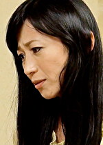 結婚する倅に果てしない愛情を注ぎ、イキ過ぎた関係へ堕ちる清楚な顔した淫乱熟巨乳女の濃厚SEX