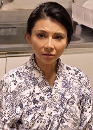 性欲の溜まった娘婿に抱かれ女の悦びを味わった熟女は･･･カラダの火照りがおさまらず快楽に溺れる背徳淫乱熟女性交！