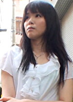 黒髪清楚系の若妻さんをナンパ！大人のおもちゃとAV鑑賞をしてもらいました！欲求不満な若妻は目の前の生肉棒にしゃぶりつき久々の快楽SEXにイキまくる