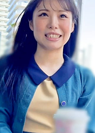 透明感溢れるあどけなさの残る美女とホテルにインして乾杯！性には興味津々の清楚系美女がドエロく豹変のハメ撮りSEX！
