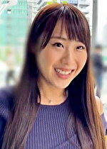 【素人】スキを作って男を誘い込む、天然おっとり＆むっつりの巨乳美女と個撮テイでラブホで恥じらい交じりの濃厚SEX