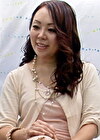 雑誌のアンケート取材と素敵な母娘をナンパ！謝礼目当ての母娘はノリ良く生乳チェック！母娘フェラ！欲求不満なお母さんとホテルインして嵌め撮りSEX！