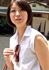 家族と離れてつかの間の単独行動の若妻さんをナンパして貸切温泉に誘うと･･･旅先の解放感に性欲爆発の結婚4年目の若妻さん！