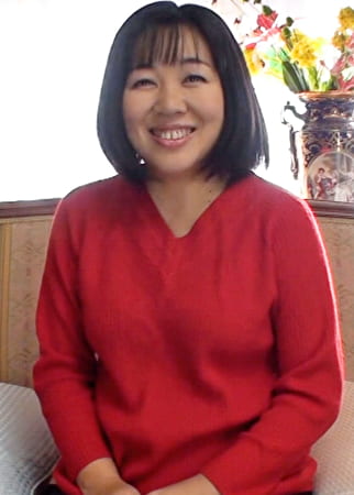 経験人数30人オーバーの52歳美魔女が思い切ってAV出演!好きモノ熟女は垂れ乳を弄られ大股開きの快楽イキまくり! 経験人数30人オーバーの52歳美魔女が思い切ってAV出演!好きモノ熟女は垂れ乳を弄られ大股開きの快楽イキまくり!