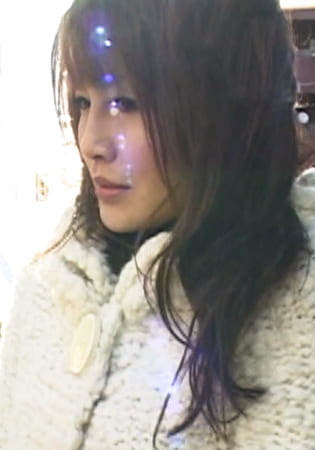 簡単な日常のアンケートで謝礼出ます！甘い言葉につられた美人奧さん！服の下に隠したエロい下着にやる気漲る隠れビッチの淫乱奥さんに中出し！