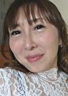 ナンパ男についてきちゃった巨乳奥様は男のモノにしゃぶりつき離さない。豊満ボディを揺らしながら感じまくり、そのまま中出しされちゃう。