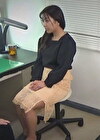 エロフェロモンが出まくりの奥様は男性医師に身を任せて快楽に堕ちてしまった。さらに診療ベッドで乳首を弄り自慰行為するくらいだった。もちろんそのあとは･･･
