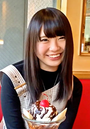 王道最強！あどけない笑顔と無邪気な人見知り感が凄い引きこもり娘とモデルテイでラブホにイン！ちょっとずつ打ち解け股間を濡らすむっつりヤリマンSEX！