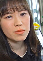 夫の遺影の前で極太肉棒で責められイキまくる欲求不満な未亡人の性！