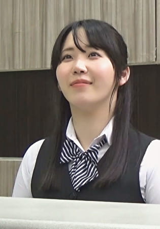 某有名企業中出し受付デスク 黒髪清楚な美人受付嬢