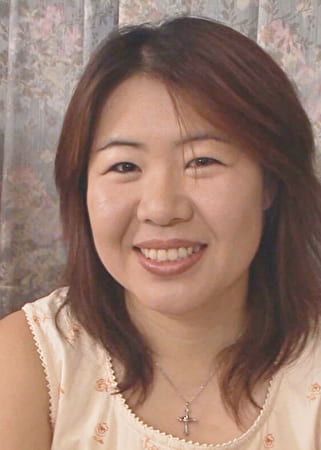 豊満、垂れ乳、四十歳！Theおばさんの私がAV男優を品定め！自慢のテクでびんびんに立たせたら自慢の肉壺で種を搾り取りー！