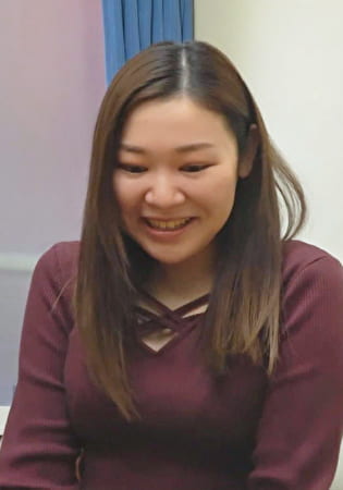 うちの旦那さんは浮気は絶対にない！危機感皆無の紐パン若妻、少しは緊張感をもって亭主に向かえ！パイパンにしてんのはなんか意味あるのかい？