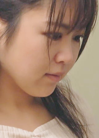 主婦の万引きのほとんどはストレス性の慢性スリル願望症候群。この奥様は頑なに夫への連絡を拒否する若妻。「なんでもしますから･･･。」と完堕ちワードを口走る