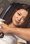 結婚1年目にしてセックスレス？！世の中の奥様は欲求不満で発情中！今日は旦那に黙って一期一会の中出しセックス！