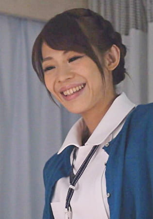 白衣の天使の痴態！深夜の病室に響く喘ぎ声。患者さんのためなら身体も張る献身的ナース