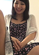 【素人・人妻】パーツモデルのアルバイトに来たエクボがキュートな奥様。キワキワを見られて内緒で股間が大洪水、もっとタイパのイイアルバイトと言われてそのままご出演