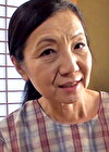欲求不満を抱えた田舎で独り暮らしの普通の五十路おばさんが悶々としてAV出演で性欲発散！