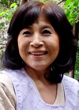 旦那さんは6年前に他界して田舎で独り暮らしの56歳熟女の初撮りAV！男優も初参加の素人男性との濃厚中出しSEX！