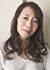 ナンパされた55歳スレンダー美熟女は褒められてアソコを濡らす！