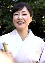 【素人・熟女】嫁の実家のお義母さんの色香に惑わされ禁断の愛欲に溺れる娘婿と深夜の露天風呂SEX！
