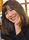 夫が亡くなり早1年、一周忌の夜に訪れた義理の弟に抱かれ遺影の前でイキまくる美しき未亡人。