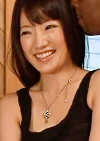 キャンプ場で黒人ナンパ！！黒人男性たちにナンパされたイケイケお姉さんは想像以上のデカマラに突かれ孕ませ昇天イキ！