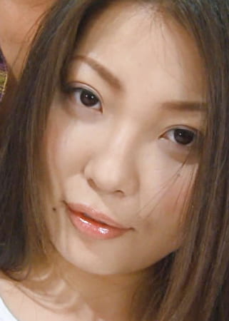 口元のほくろがチャーミングな激エロむっちり奥様と全力中出しセックス！