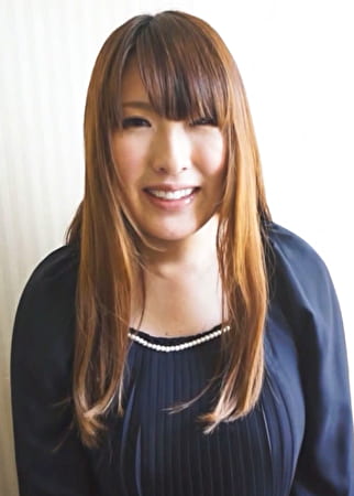 「最後までシたい！」Iカップ爆乳妻は敏感体質！おっぱい舐められアソコはグチョグチョの糸引き状態！