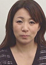 【素人・熟女】見る目がない？！どうしてもダメンズを好きになってしまう素人熟女さん！赤い派手な下着を身に纏い準備万端な彼女とラブラブセックス！