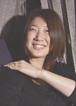 嫌そうな顔をしていても下は嘘をつけない正直な身体！セックスレスな奥様の欲求を肉棒で埋め尽くす！勢い余って中出ししたらガチギレされちゃいました･･･。