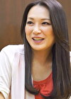 「隣に娘が居るから！」声を出せない状況で激しく攻められ熟女は濡れ濡れ大興奮！