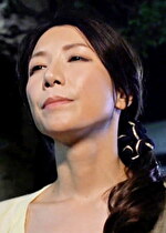 娘夫婦のSEXを偶然目撃してしまった美しき義母は･･･。娘婿の若い肉棒に股間を濡らしはしたなく乱れ禁断の中出しSEXに溺れる！