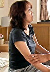 緊張に張るおばさんの快楽没入型のAV初撮り本番で本能丸出し種付け中出しSEX！