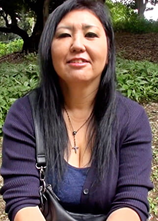 家庭内別居で欲求不満のIカップ110cmの熟女がSEXしたくて初AV出演x受精SEXでイキ狂い！