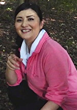 【素人・熟女】鬱蒼とした森で見つけた熟女さんをナンパ！一見真面目な地方のおばさんもエッチが大好き、ナシクズシに全裸にされて他人棒にイキまくる。