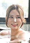 友達の母親達と比べても若々しくきれいな母。淡い恋心を抱く愚息の一途な思いに口だけよと言いつつも一線を越えてしまう禁断の肉欲性交!